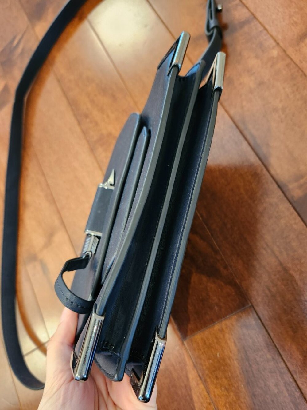 Mackage Rubie crossbody bag in dark blue leather - Picture 3 of 15